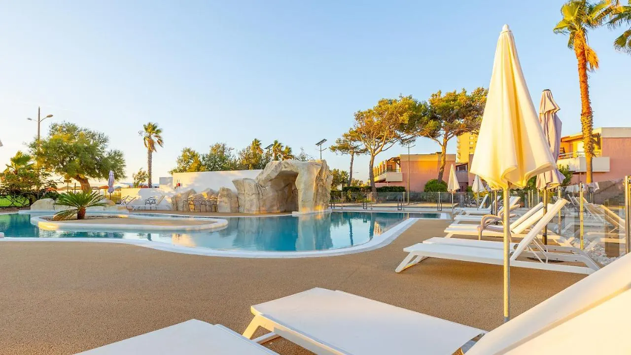 Kaliope Hotel & Residence By Oustal Del Mar Le Lavandou 4*,