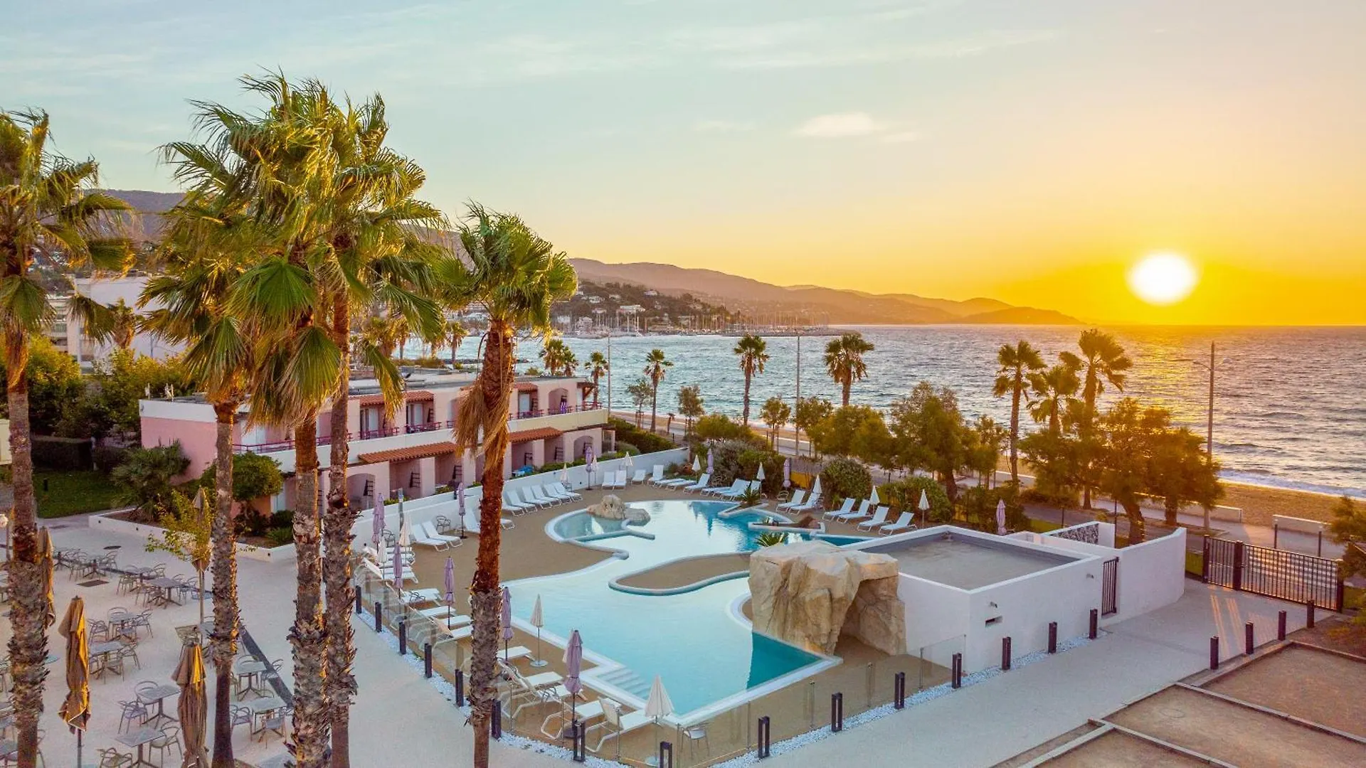 Kaliope Hotel & Residence By Oustal Del Mar Le Lavandou Ξενοδοχείο με διαμερίσματα